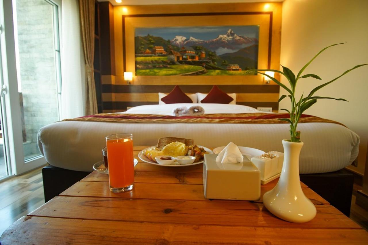 Hotel Satkar Pvt Ltd Покхара Экстерьер фото